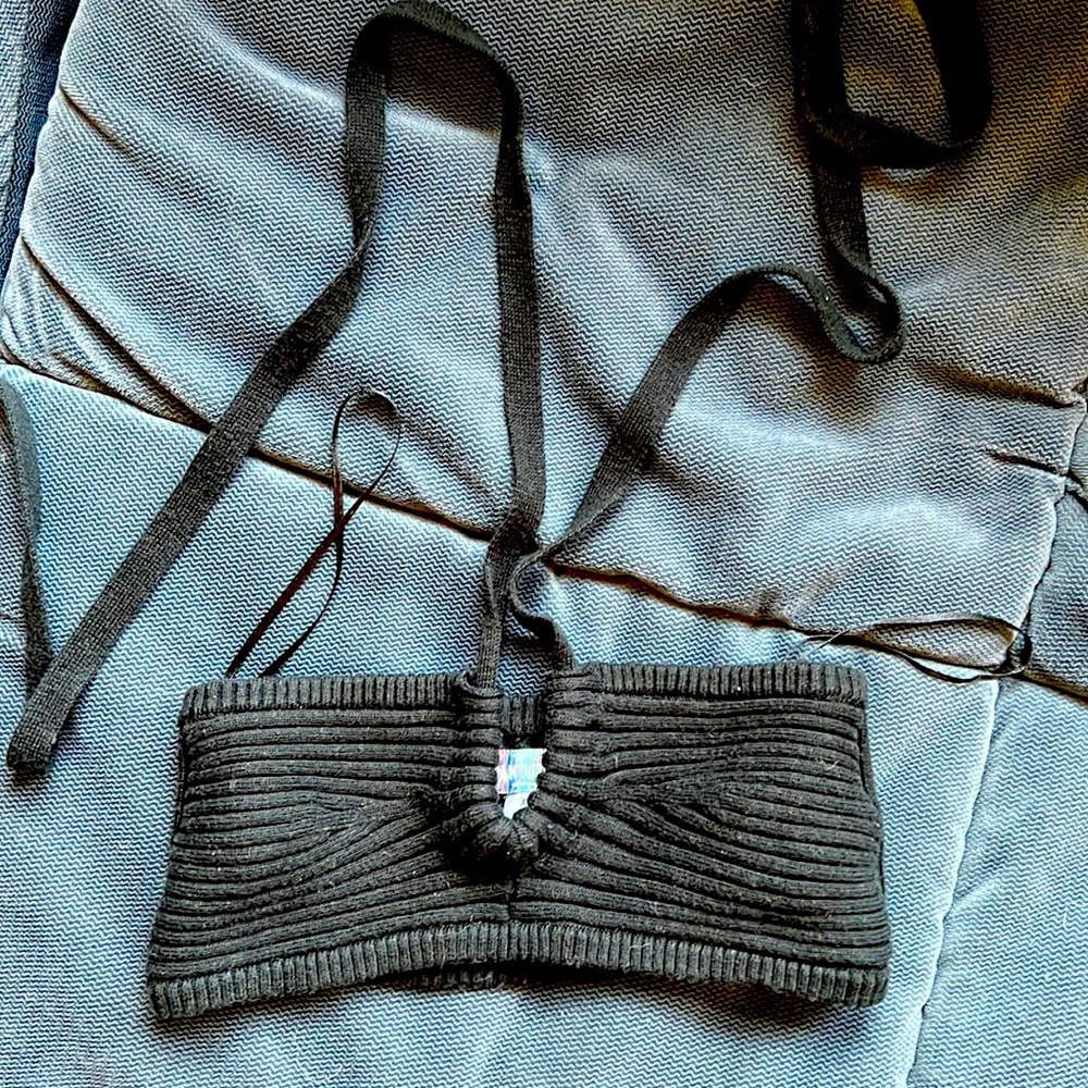 Urban outfitters crop top / bralette